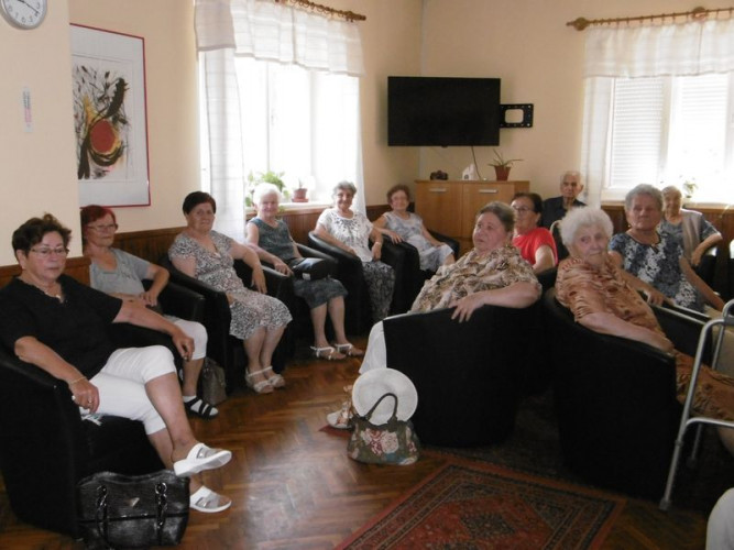 II.Gondozási központ